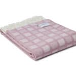 Manhattan Throw Pink