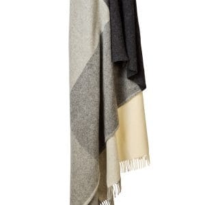 Extra large Paddock Check Charcoal Throw
